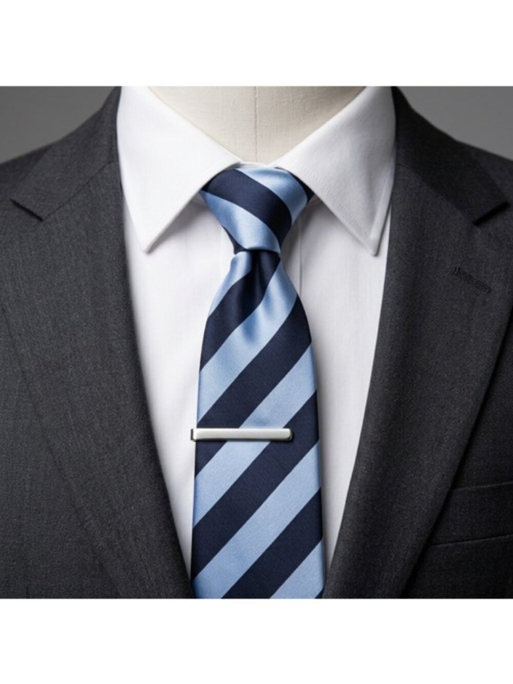 Puccini Men’s Necktie Blue Stripes 3”W x 60” Silk